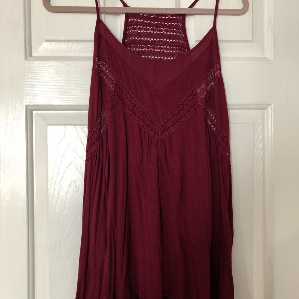Maroon tank